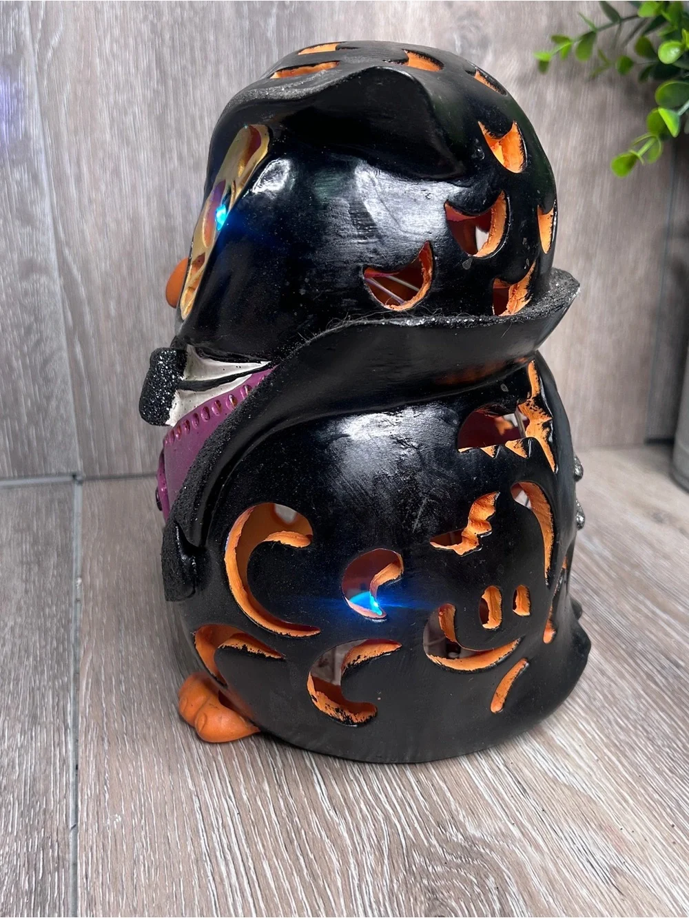 Cracker Barrel Halloween LED Color Changing Ceramic Owl Tuxedo Decor Light